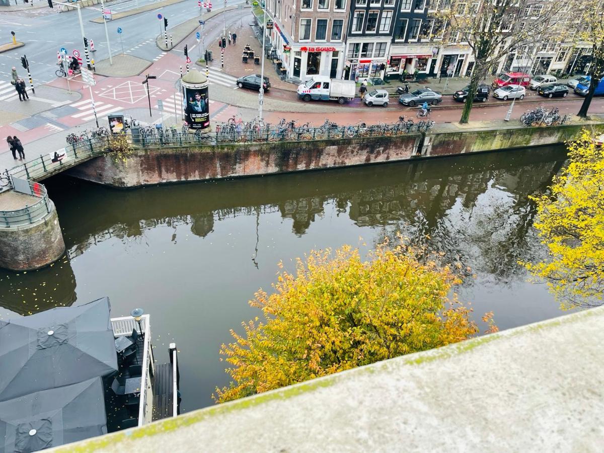 Red Light Historic Canal Island City Center Amsterdam Buitenkant foto
