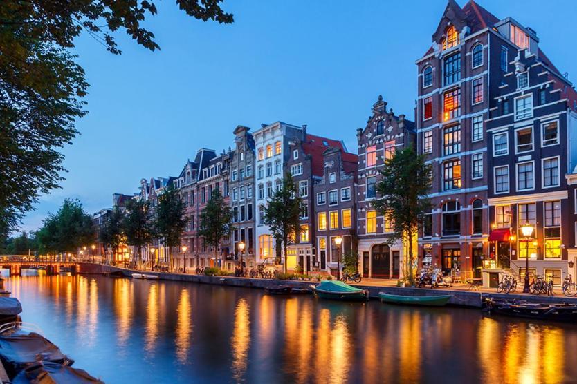 Red Light Historic Canal Island City Center Amsterdam Buitenkant foto